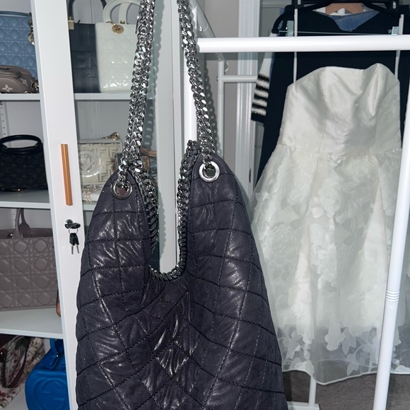 Stella McCartney Black Quilted Shoulder Bag with Silver Chain - Picture 11 of 12